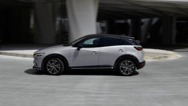 2023 Mazda CX-3 G20 Touring SP moving shot