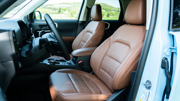 Ford Bronco Sport Heritage Edition 2023 front seats