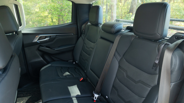Isuzu D-Max LS-U+ 2023 interior back seats