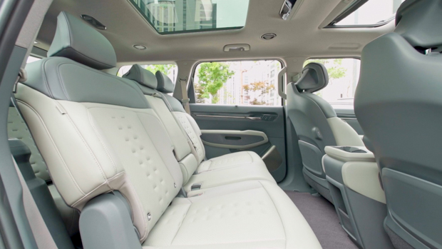 Kia EV9 GT-Line 2024 interior bench