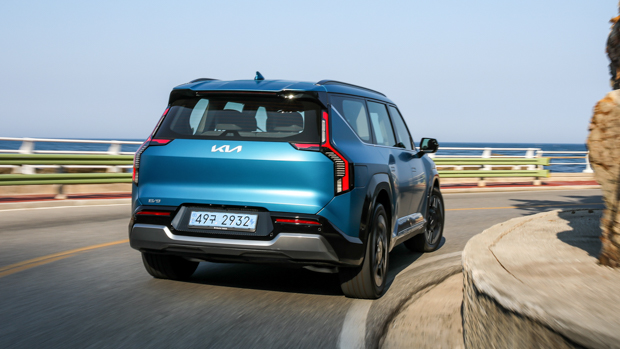 Kia EV9 GT-Line 2024 driving rear 2