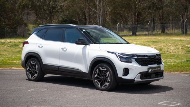 Kia Seltos small SUV megatest 2022 front 3/4