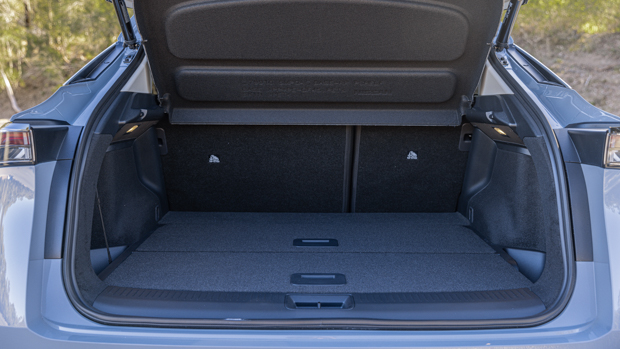 Nissan Ariya 2023 boot