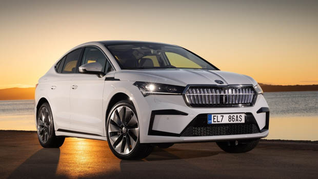 2022 Skoda Enyaq Coupe iV front 3/4