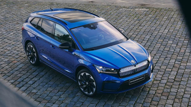 2022 Skoda Enyaq Sportline iV top down look static