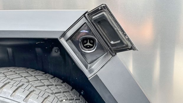 Tesla Cybertruck 2024 NACS charge port leak