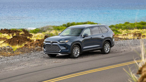 2023 Toyota Grand Highlander Platinum by the water