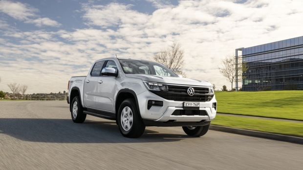 Volkswagen Amarok 2023 Life driving