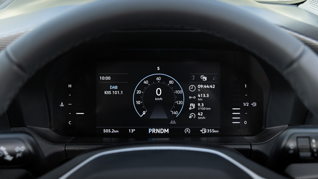 Volkswagen Amarok 2023 Life digital cluster