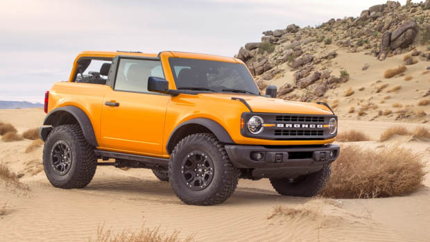 2021 Ford Bronco 2 door aspect profile shot