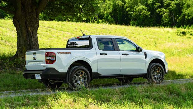 Ford Maverick Tremor 2023 rear 3/4