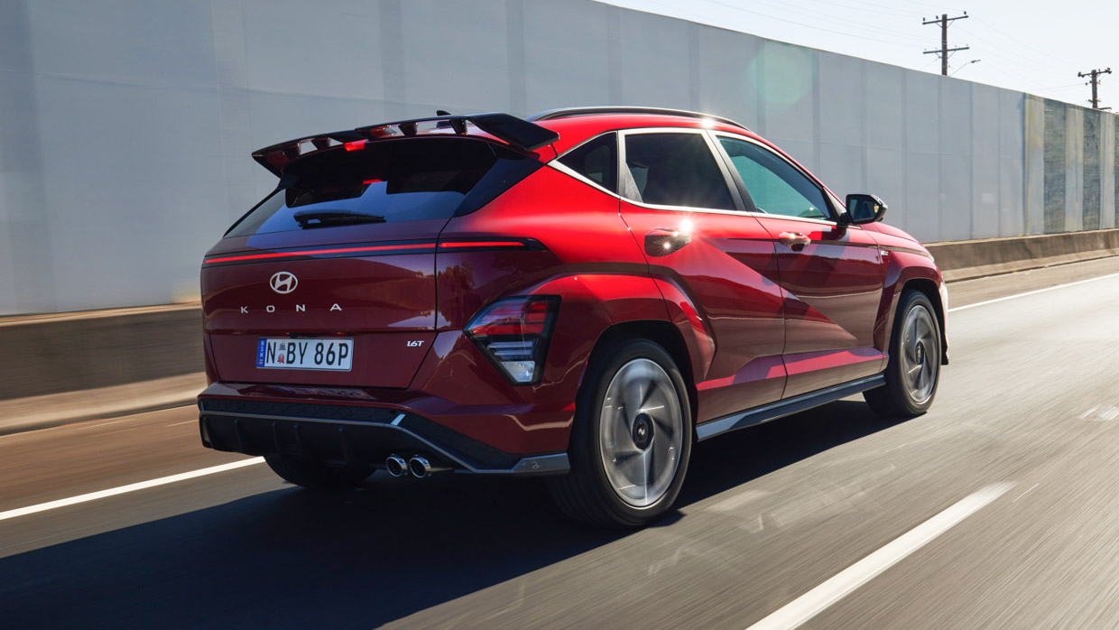 Hyundai Kona Premium N Line 2023 driving rear 3/4 highway 2