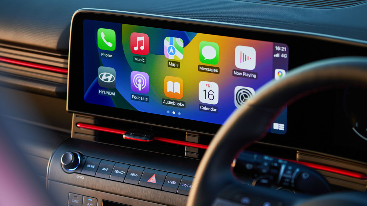 Hyundai Kona Premium N Line 2023 interior screen