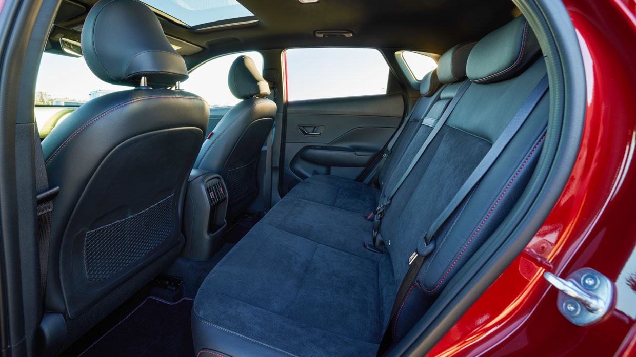 Hyundai Kona Premium N Line 2023 back seats