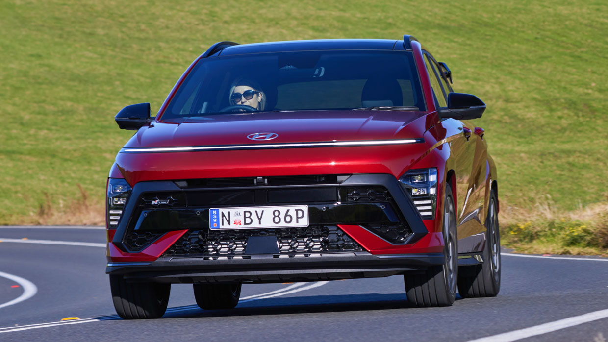 Hyundai Kona Premium N Line 2023 driving front