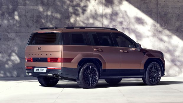 2024 Hyundai Santa Fe rear 3/4 static shot