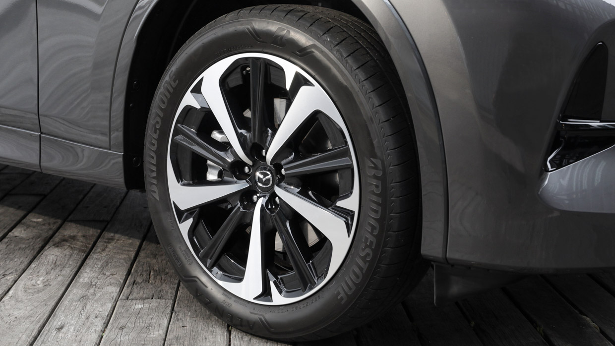 Mazda CX-60 P50E Azami 2023 wheel