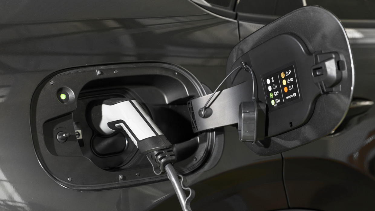 Mazda CX-60 P50E Azami 2023 plug