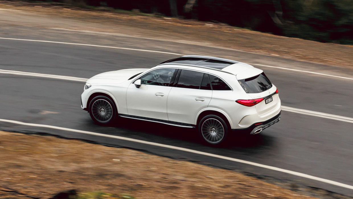 Mercedes-Benz GLC 300 4Matic 2023 above rear