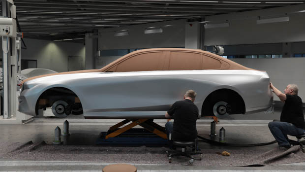 2024 BMW 5 Series sculpting the vehicle shape