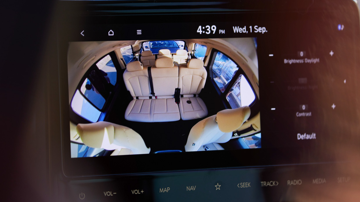 Hyundai Staria Highlander diesel 2021 rear camera view