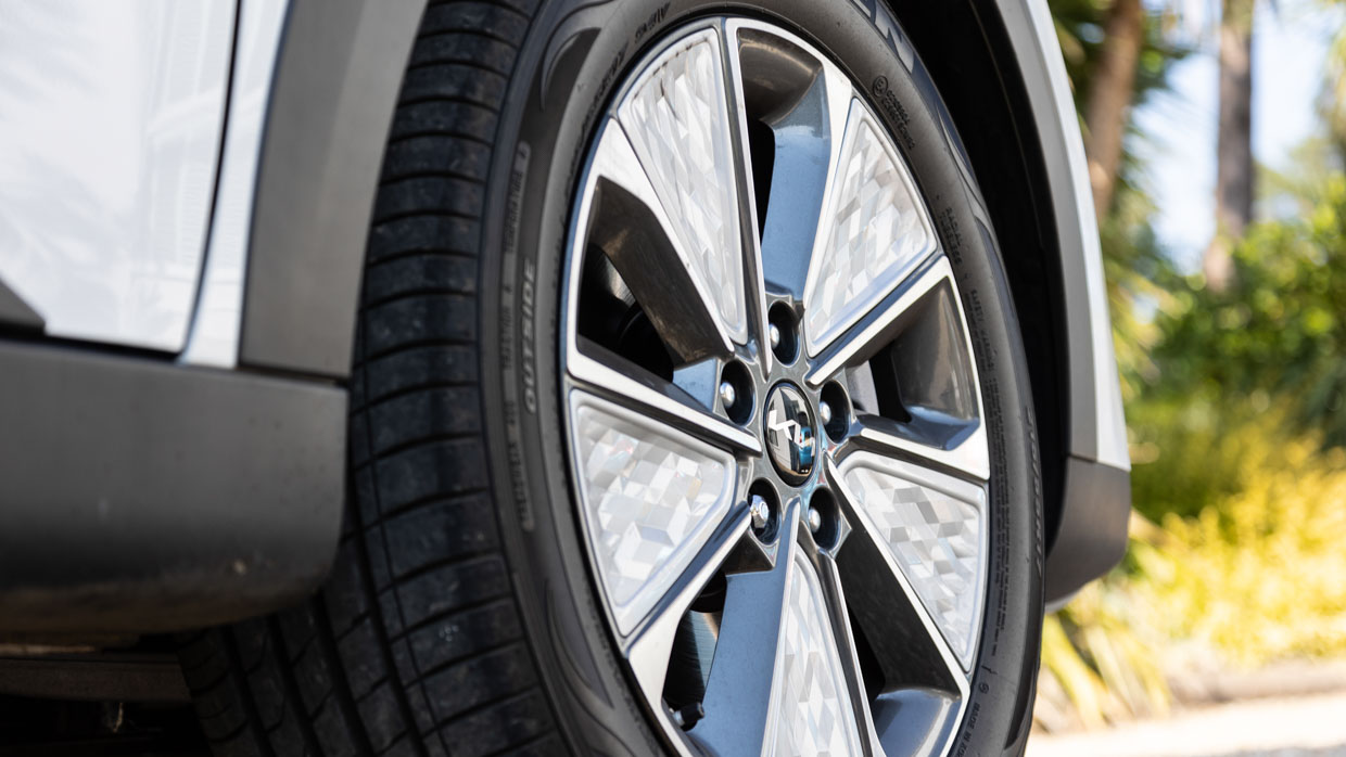 Kia Soul EV LR 2023 wheel