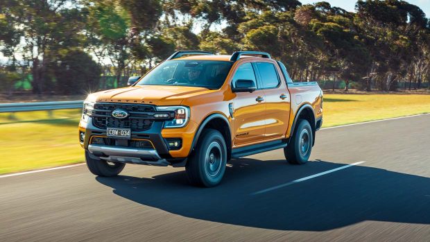 Ford Ranger Wildtrak X 2023 front 3/4 track 2