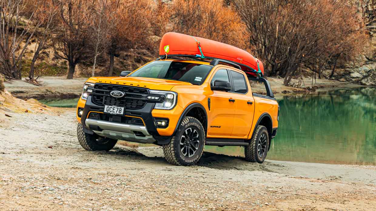 Ford Ranger Wildtrak X 2023 front 3/4 mountain 2