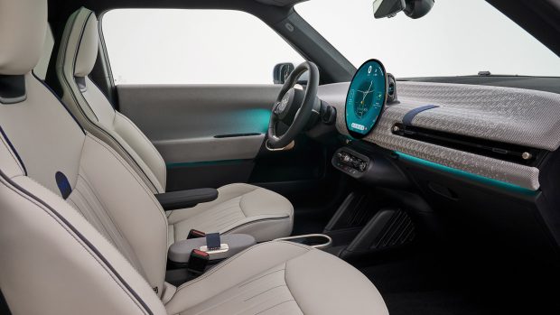 Mini Cooper Electric 2024 interior