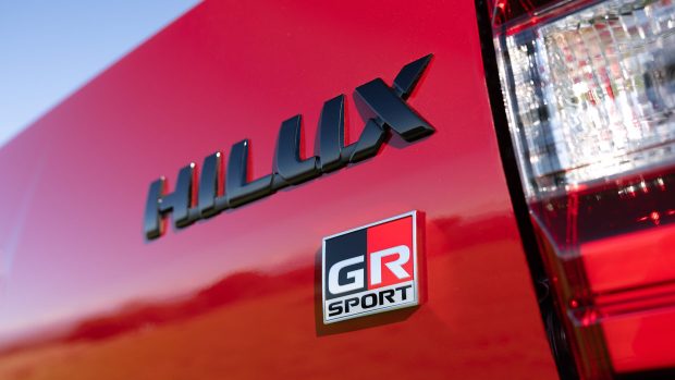 Toyota HIlux GR Sport 2023 3