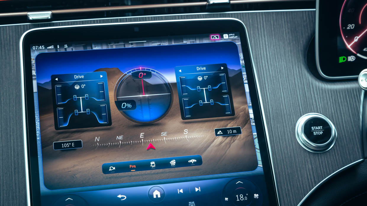 Mercedes-Benz EQS 450 SUV 2023 screen
