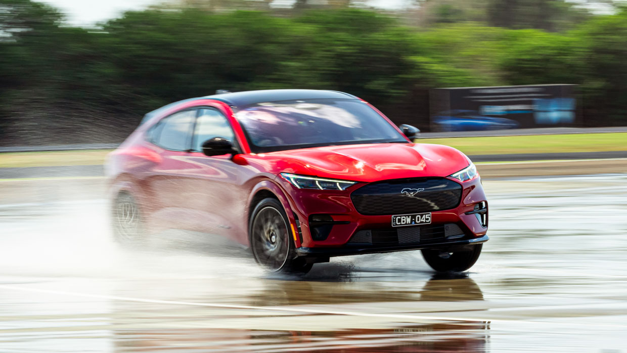 Ford Mustang Mach-E GT 2023 front driving skid