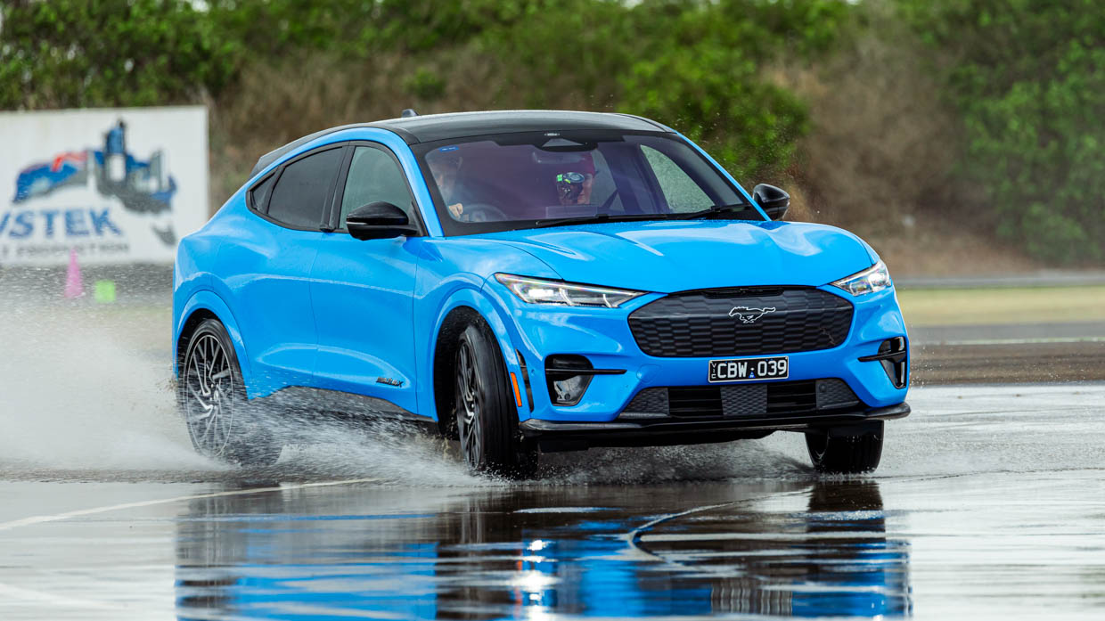 Ford Mustang Mach-E GT 2023 driving drift