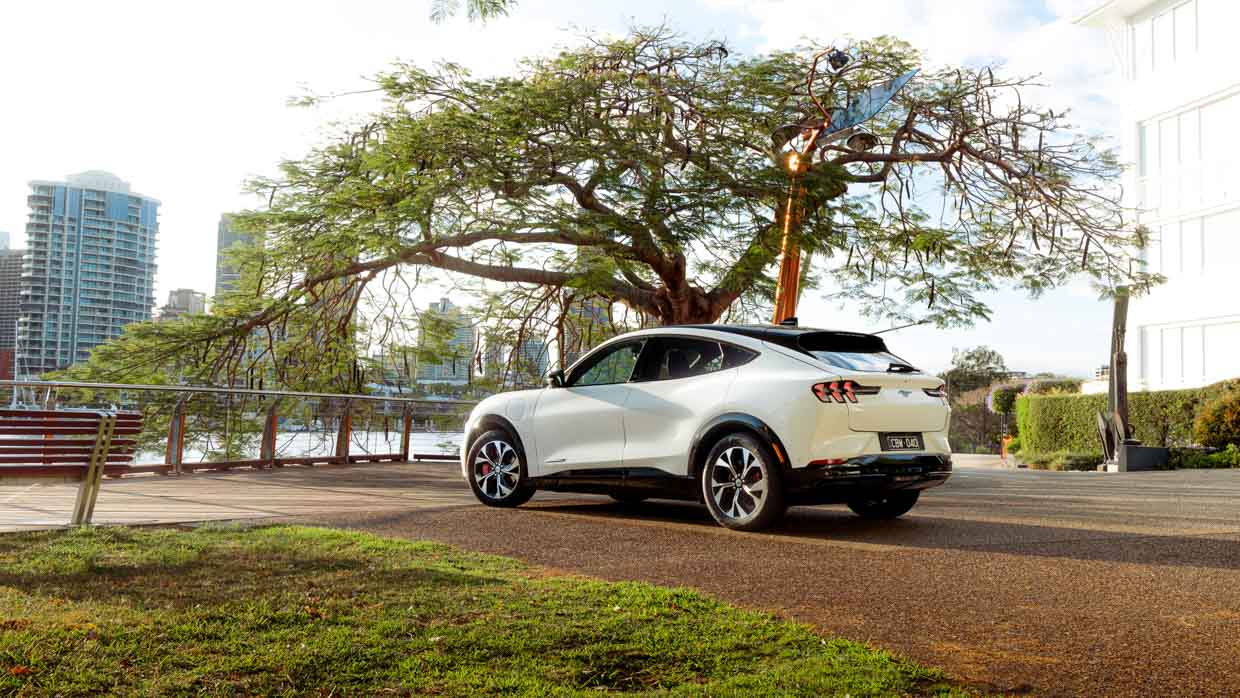 Ford Mustang Mach-E Premium 2023 rear 3/4 far