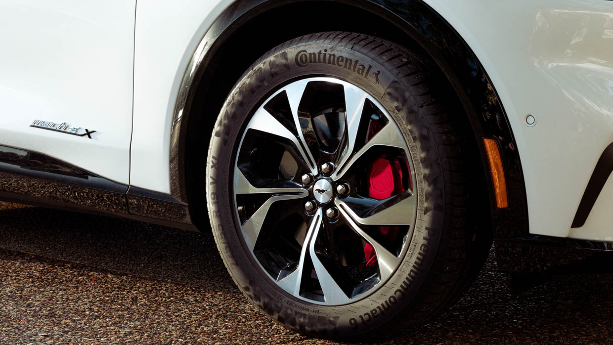 Ford Mustang Mach-E Premium 2023 wheel