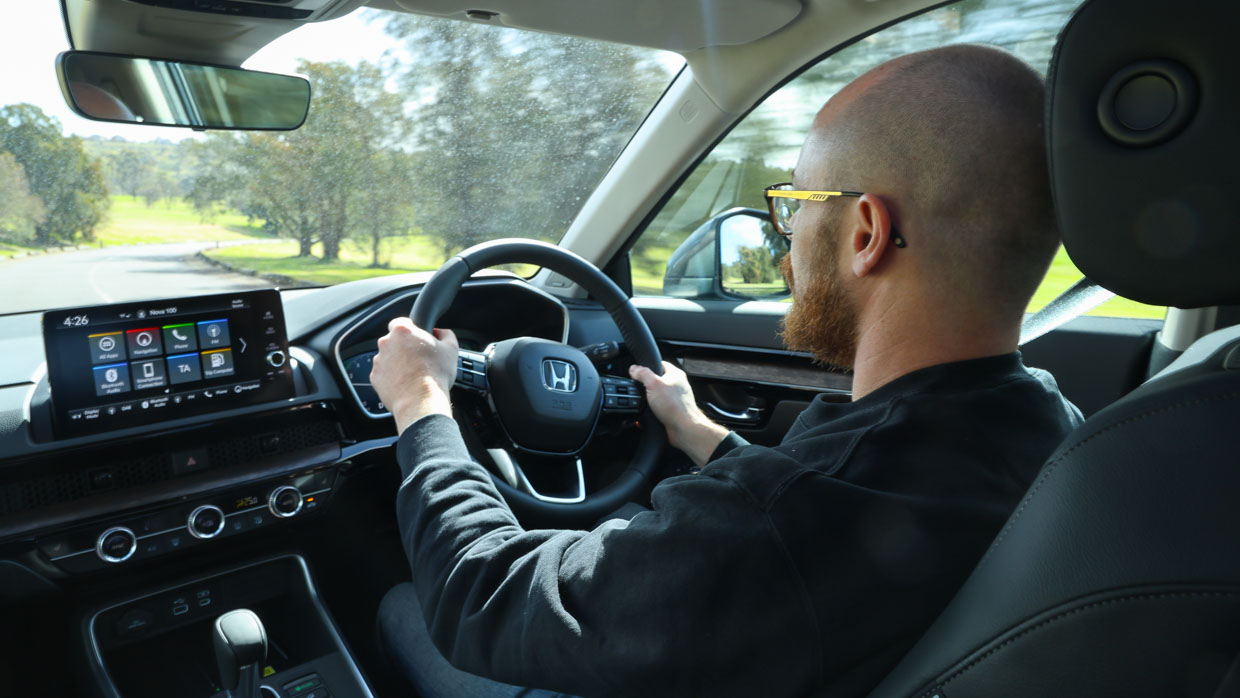 Honda CR-V VTi LX AWD 2023 driving in car