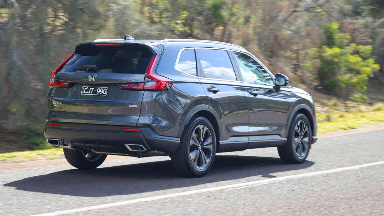 Honda CRV 2024 review Chasing Cars