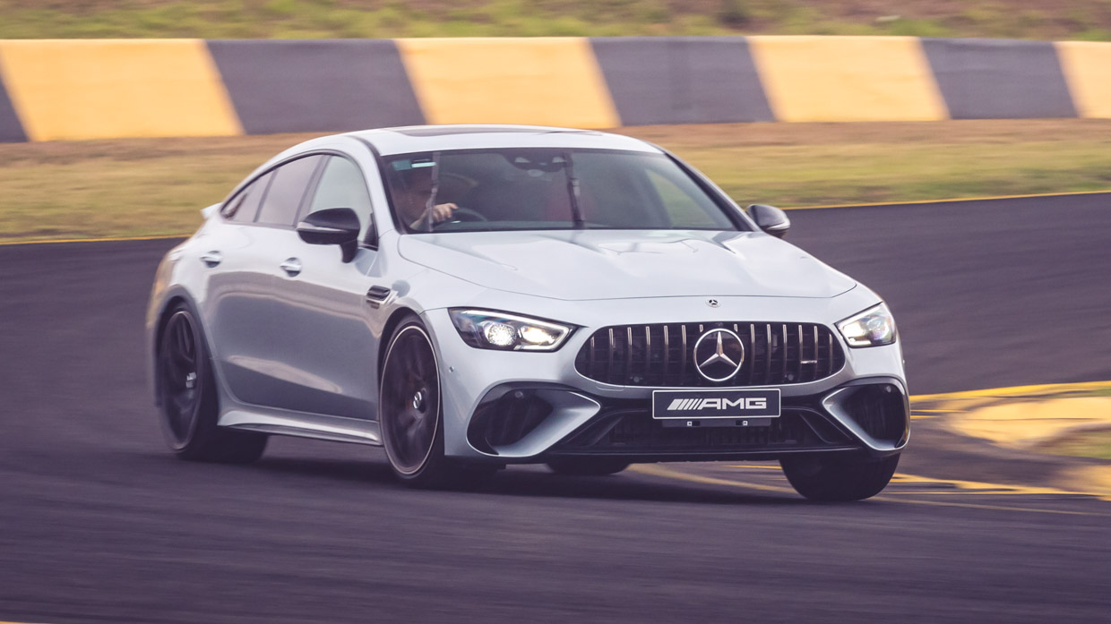 Mercedes-AMG GT 63 S E Performance 2023 front fast