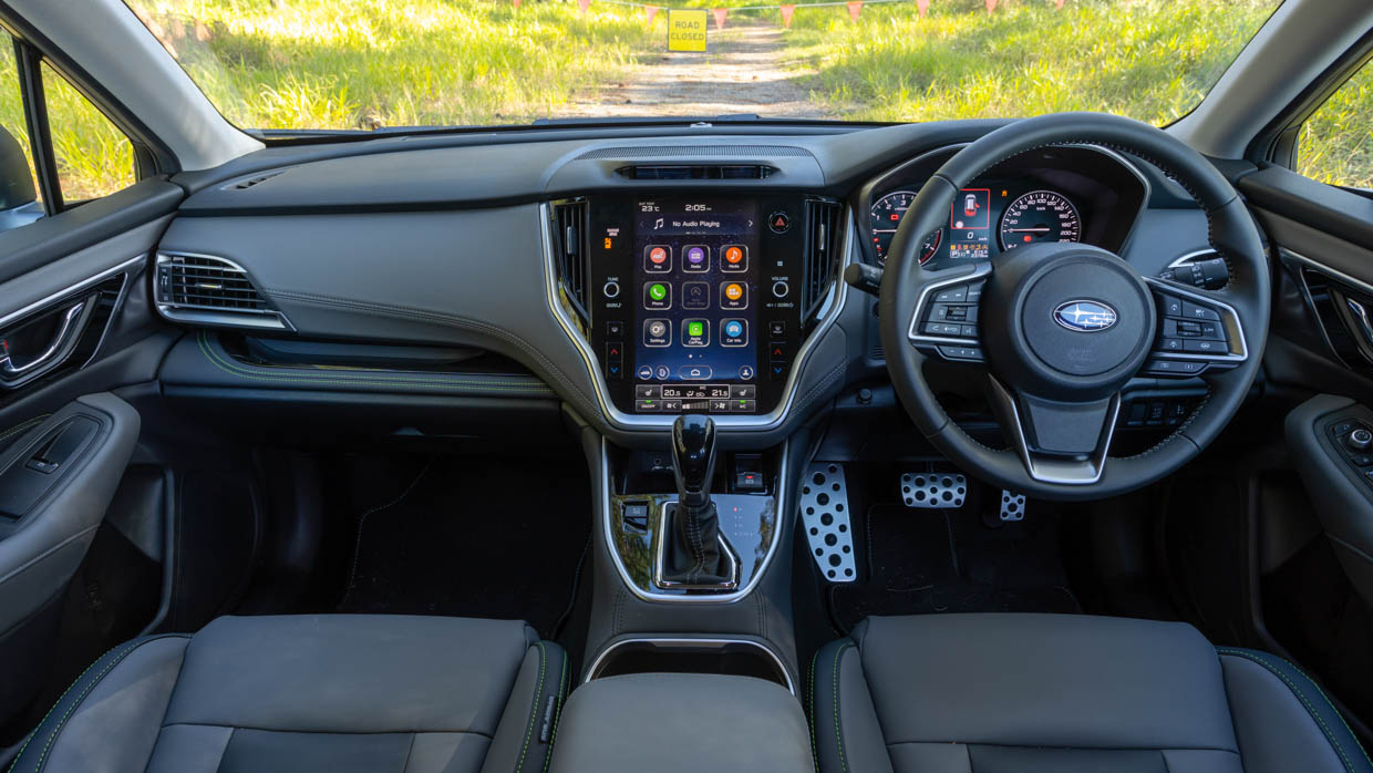 Subaru Outback Sport XT 2023 interior dash