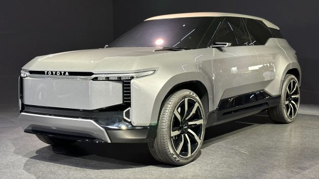 Tokyo Mobility Show 2023 Toyota Land Cruiser SE front 3/4