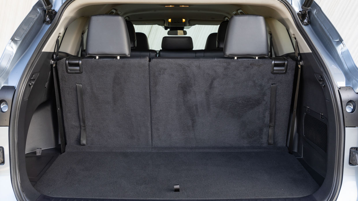 Toyota Kluger GXL 2.4T AWD 2024 interior boot 3 rows