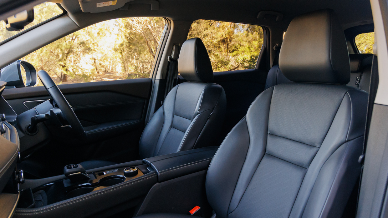 Nissan X-Trail ST-L AWD 2023 interior front seats