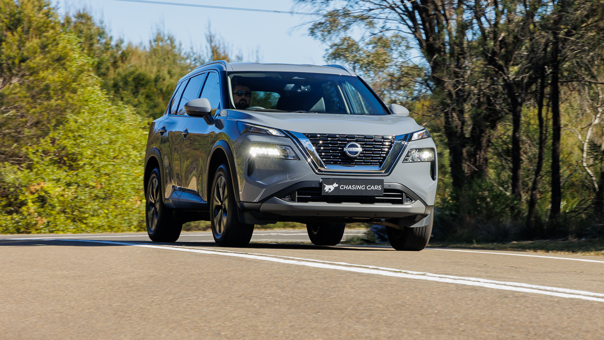 Nissan X-Trail ST-L AWD 2023 driving front 2