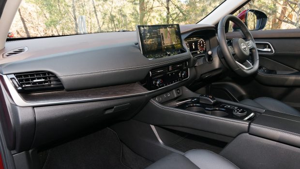 Nissan X-Trail Ti E-Power 2023 boot interior offset