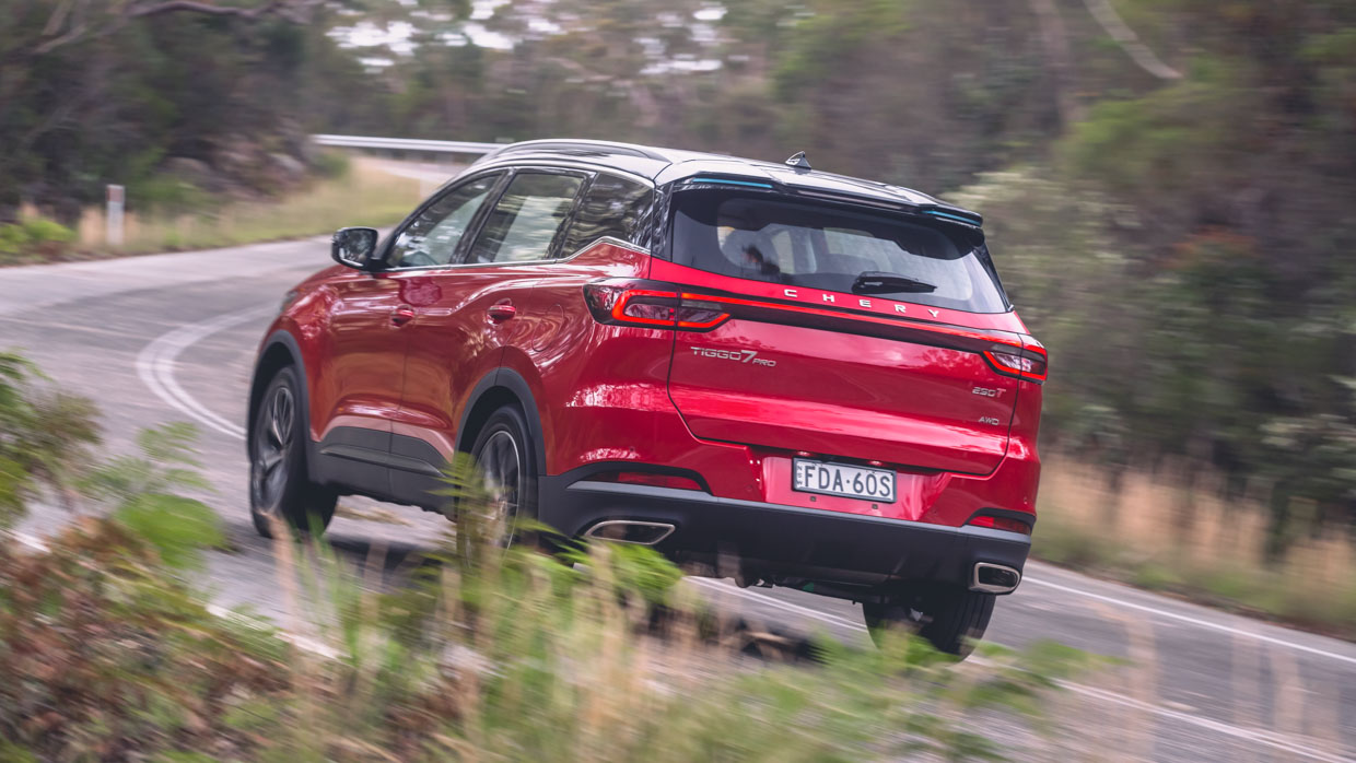 Chery Tiggo 7 Pro 2024 rear driving 2