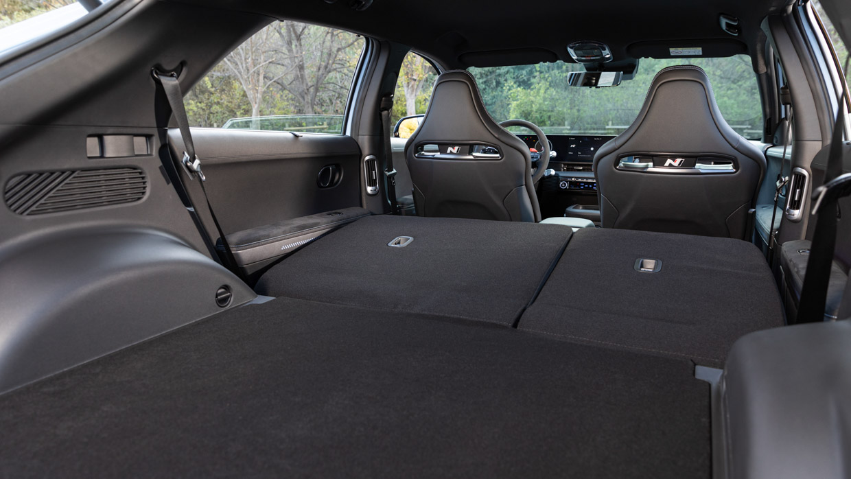 Hyundai Ioniq 5 N 2024 interior boot