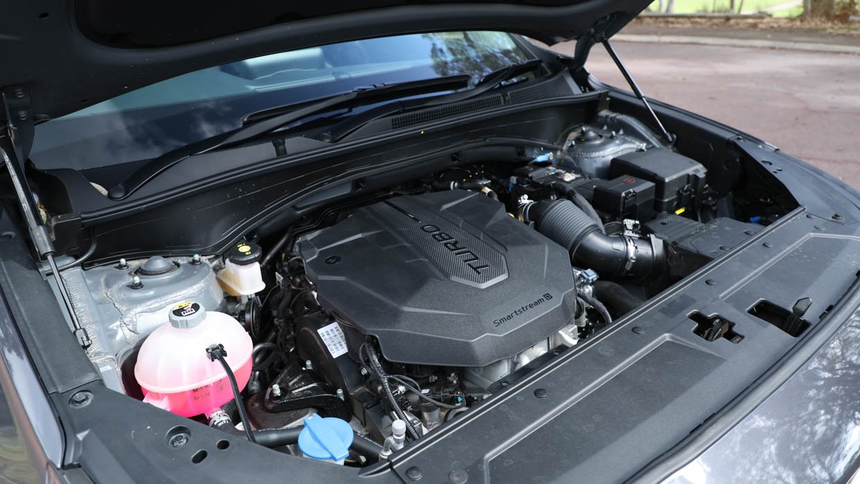 Hyundai Santa Fe Active 2.2D 2023 engine