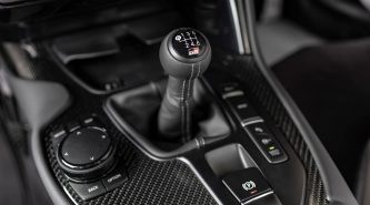 Can electric cars have manual transmissions?