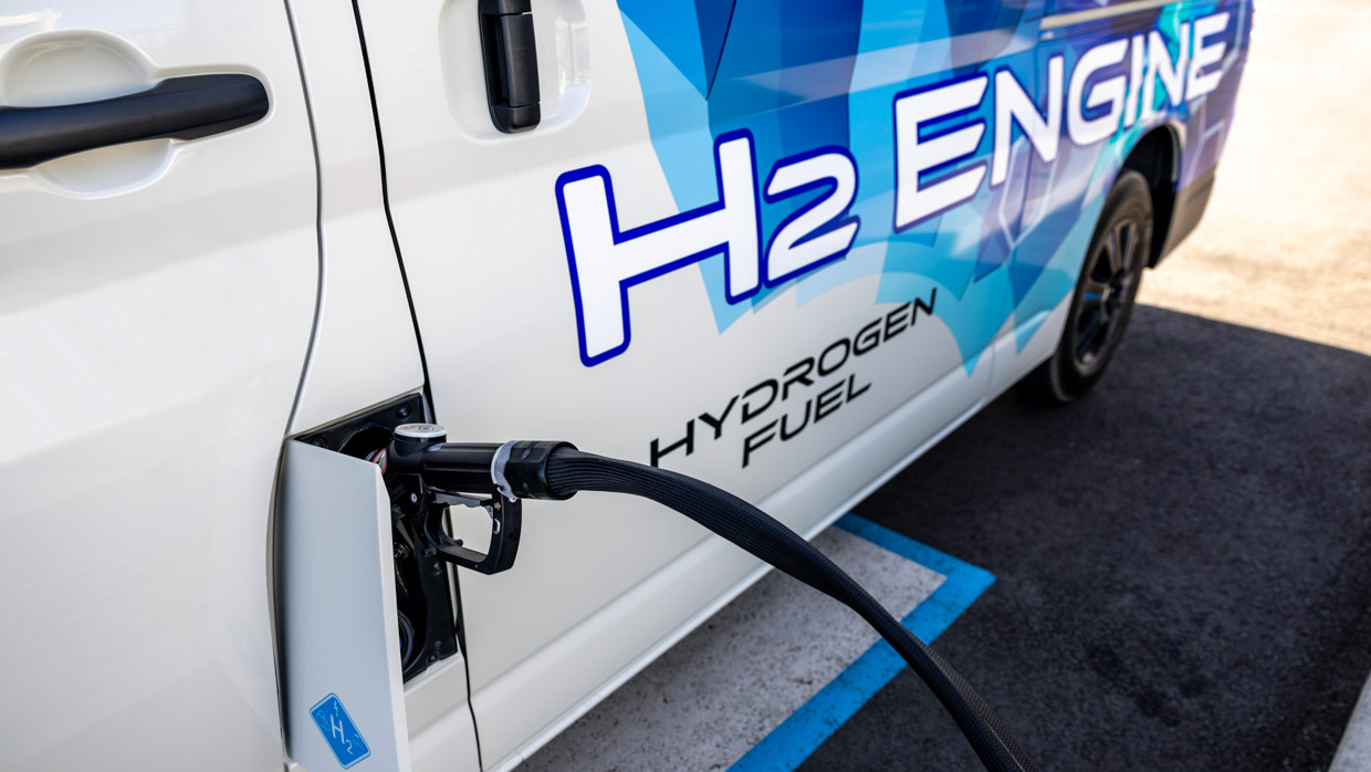 Toyota Hiace hydrogen prototype 2023 refilling nozzle