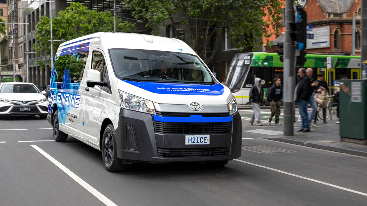 Toyota Hiace hydrogen prototype 2023 front city